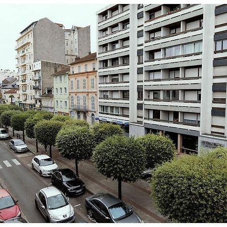Апартаменты T 2 Calme&Douceur Тарб Экстерьер фото